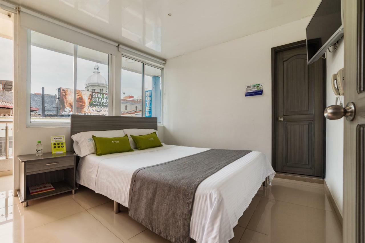 Ayenda 1121 Exito Hotel Pereira Bagian luar foto